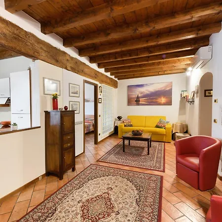 דירה Casa Laura סאלו