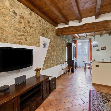 Casa Laura * סאלו